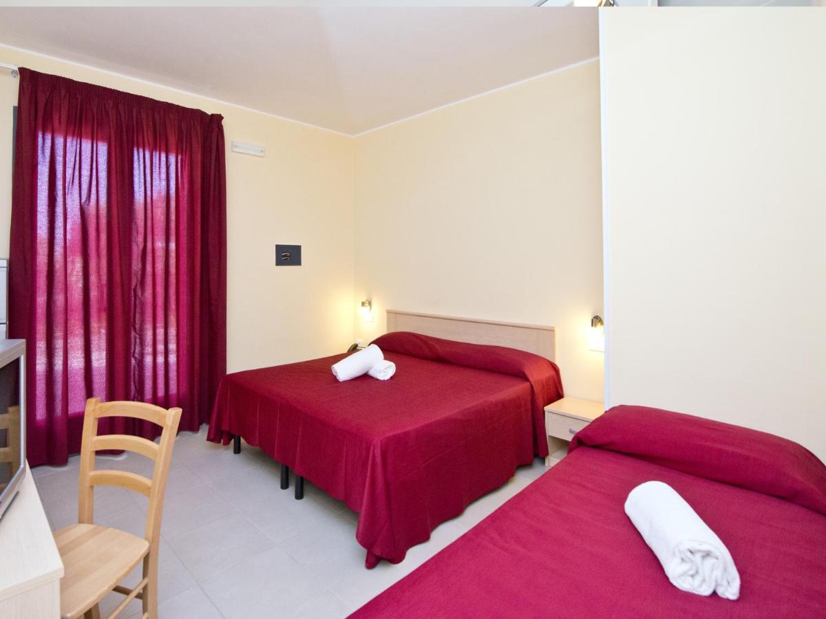 Hotel Club Koine Отранто Экстерьер фото