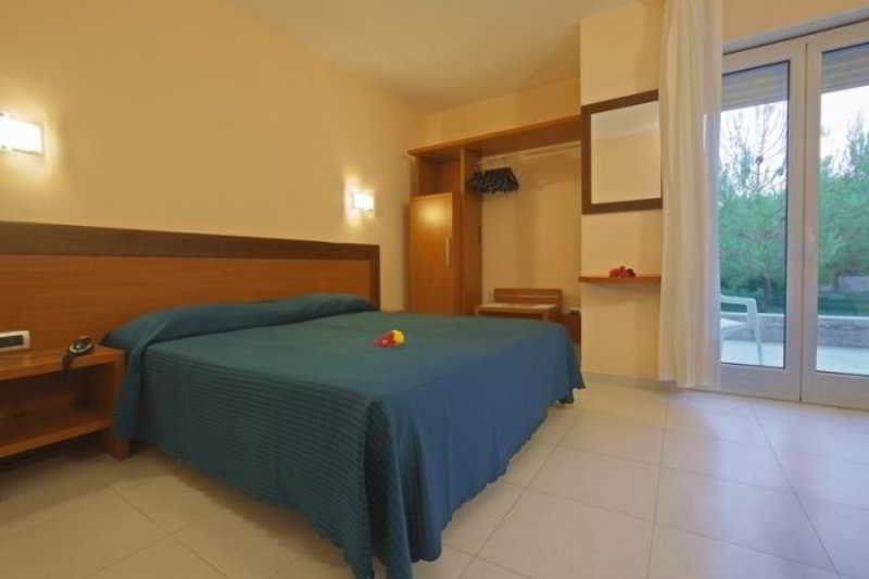 Hotel Club Koine Отранто Экстерьер фото