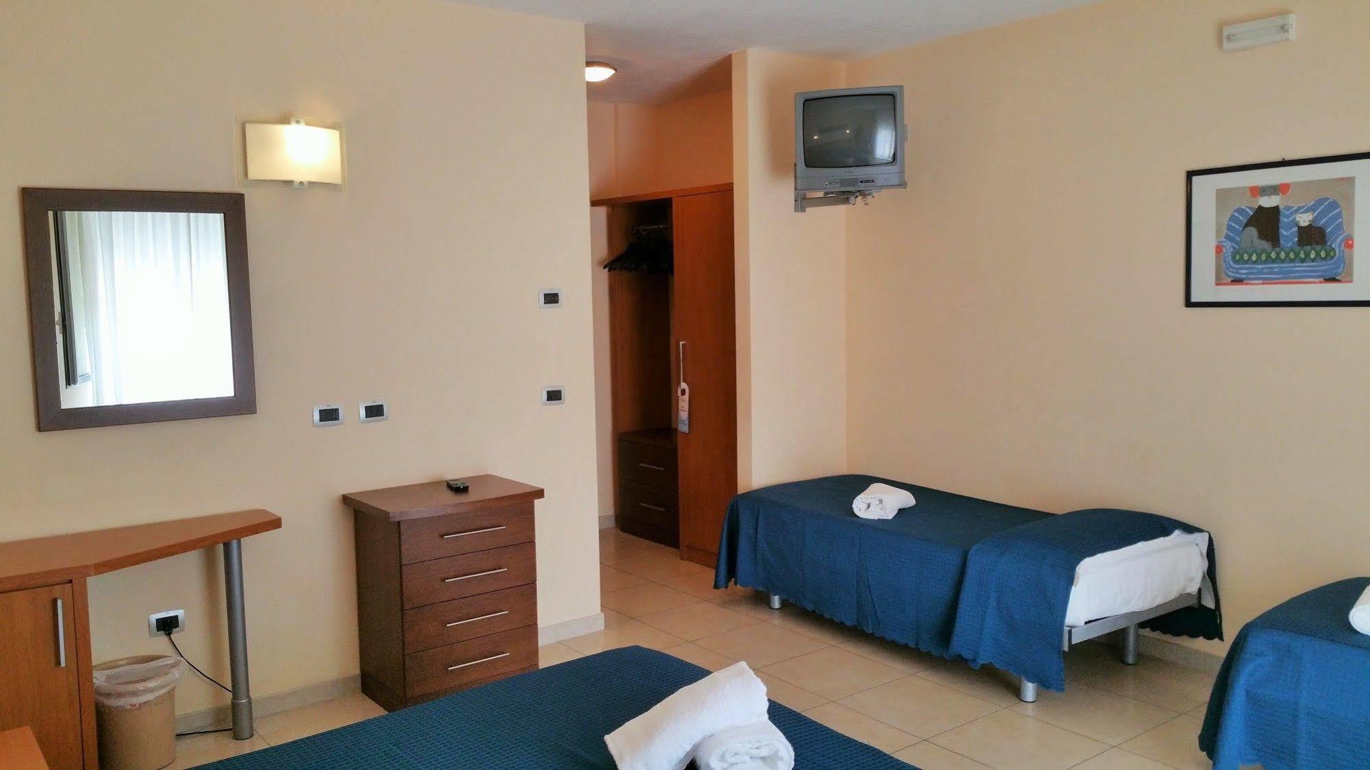 Hotel Club Koine Отранто Экстерьер фото